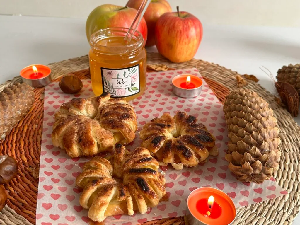 Healthy Eating and Honey 11 https://honeybeeandco.uk/acacia-honey/